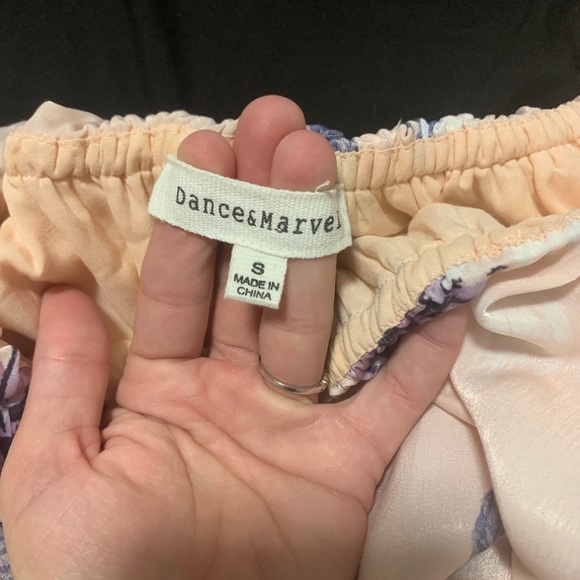 Ladies dress - Picture 3 of 3